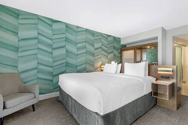 Guest room — Brand