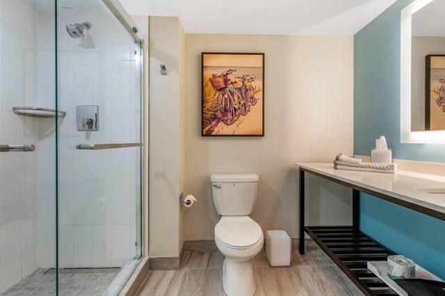 Guest room — Brand