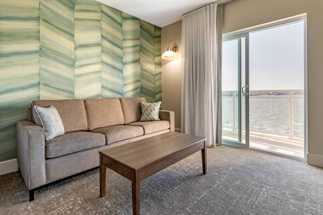 Guest room — Brand